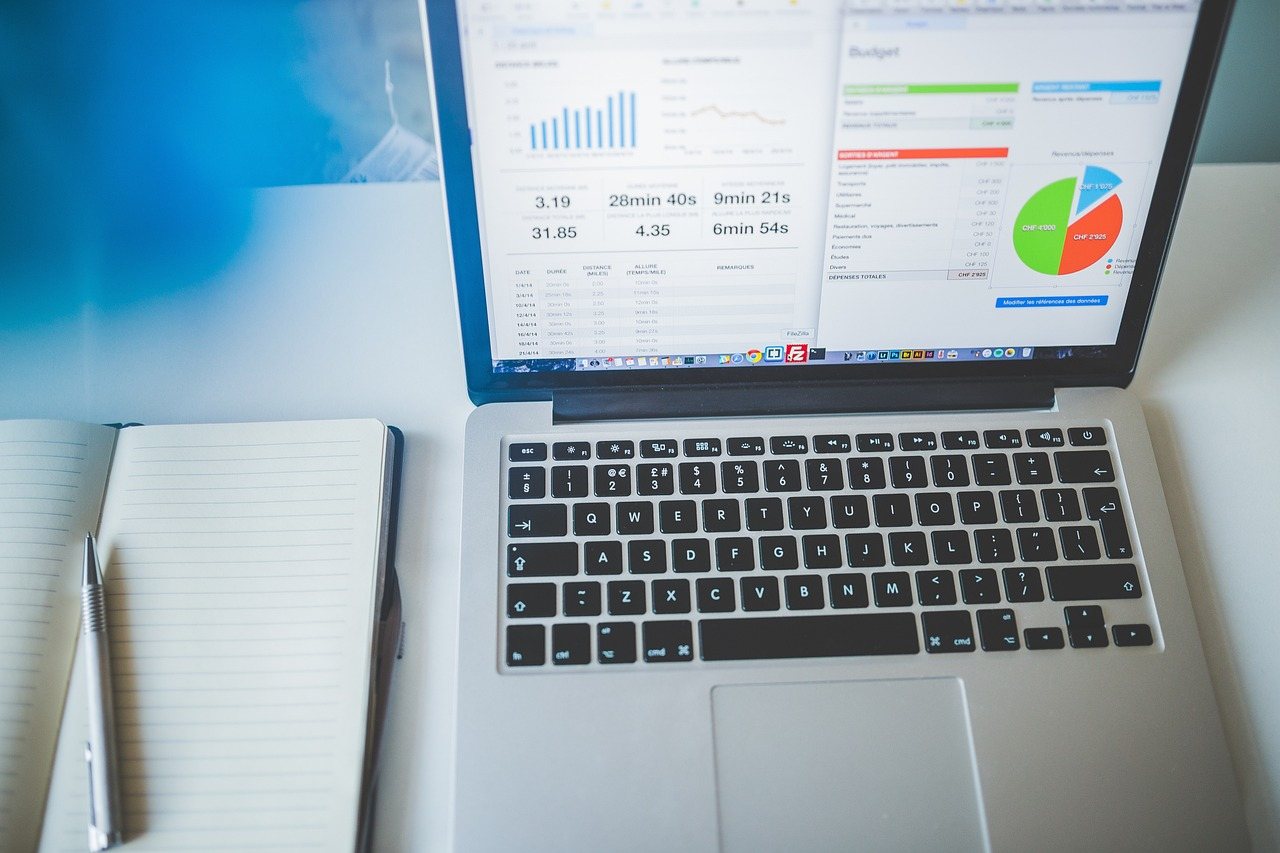 laptop notebook business charts